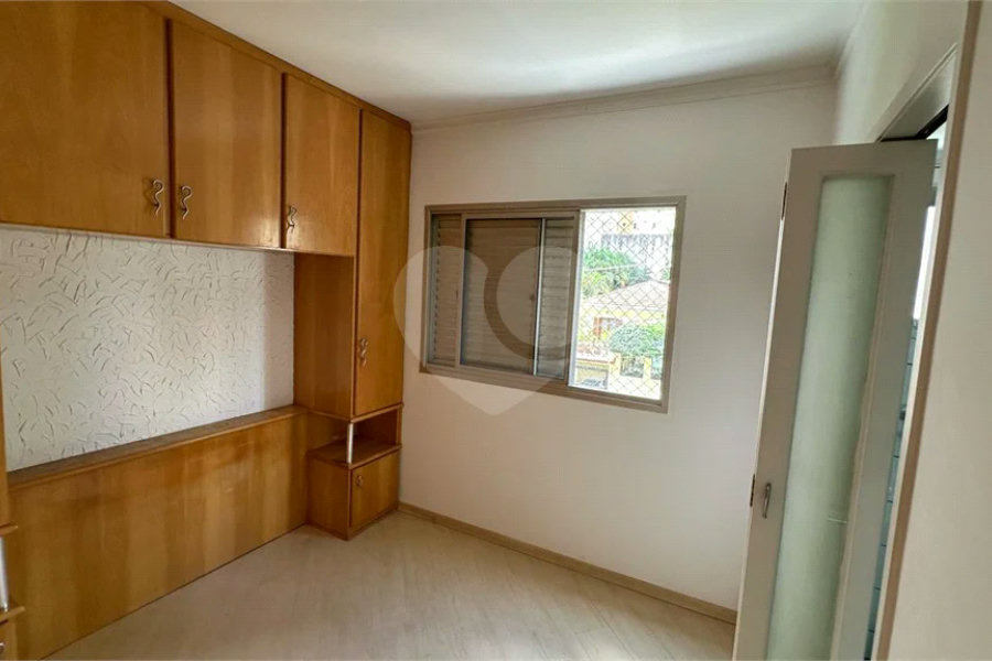 Apartamento 2 quartos (1suíte) 1 vaga na rua Piracema próximo a Saint Tropez