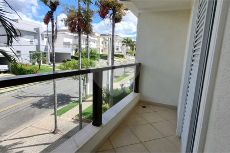 Lindo sobrado com 4 suites e piscina à venda, 365m², por R$ 2.450.000,00 no condomínio Villa Suiça, em Indaiatuba/SP.
