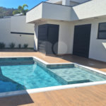 Casa a venda com 04 suítes área gourmet e 6 vagas para autos em condominio fechado Atibaia