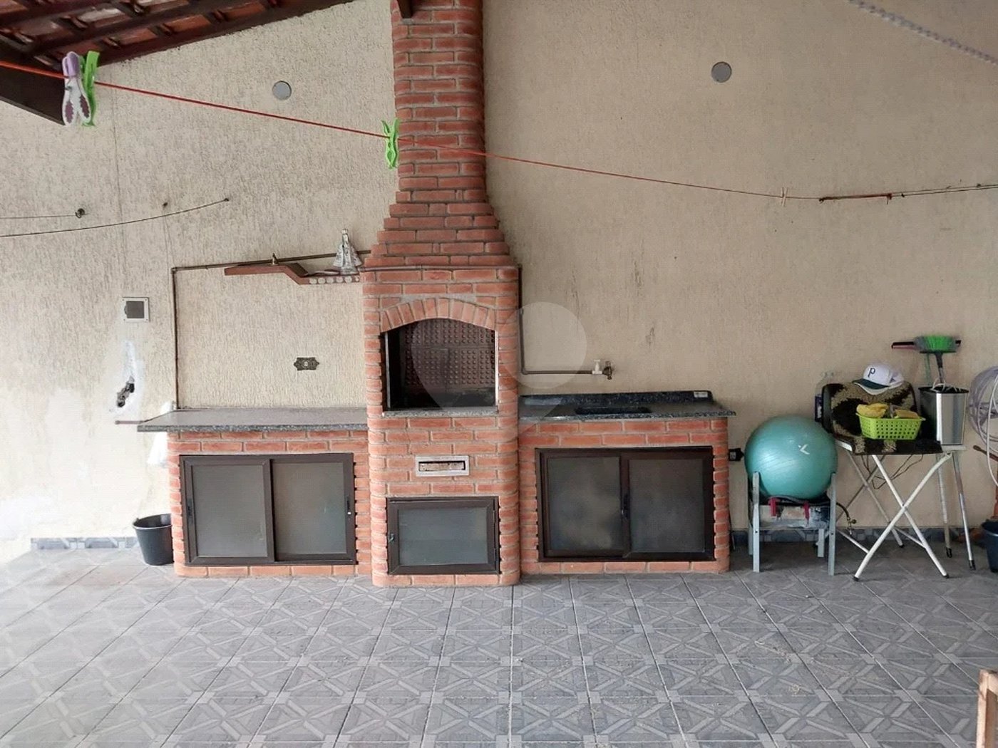 Sobrado à venda com 212 m², 2 quartos (suítes), 3 banheiros e 2 vagas de garagem, em São Caetano do Sul
