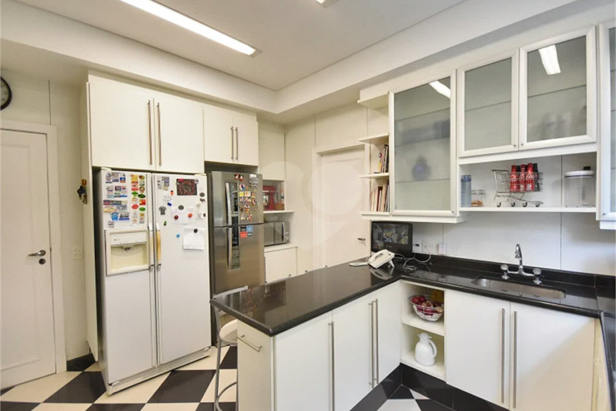Casa impecável em terreno de 546m2