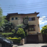 SOBRADO MARAVILHOSO A VENDA NO JARDIM FLORESTA (TREMEMBÉ) - 4 SUÍTES, PISCINA E 6 VAGAS DE GARAGEM