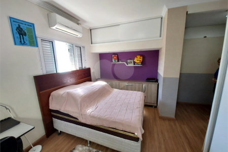 Casa residencial com ponto comercial a venda no Centro