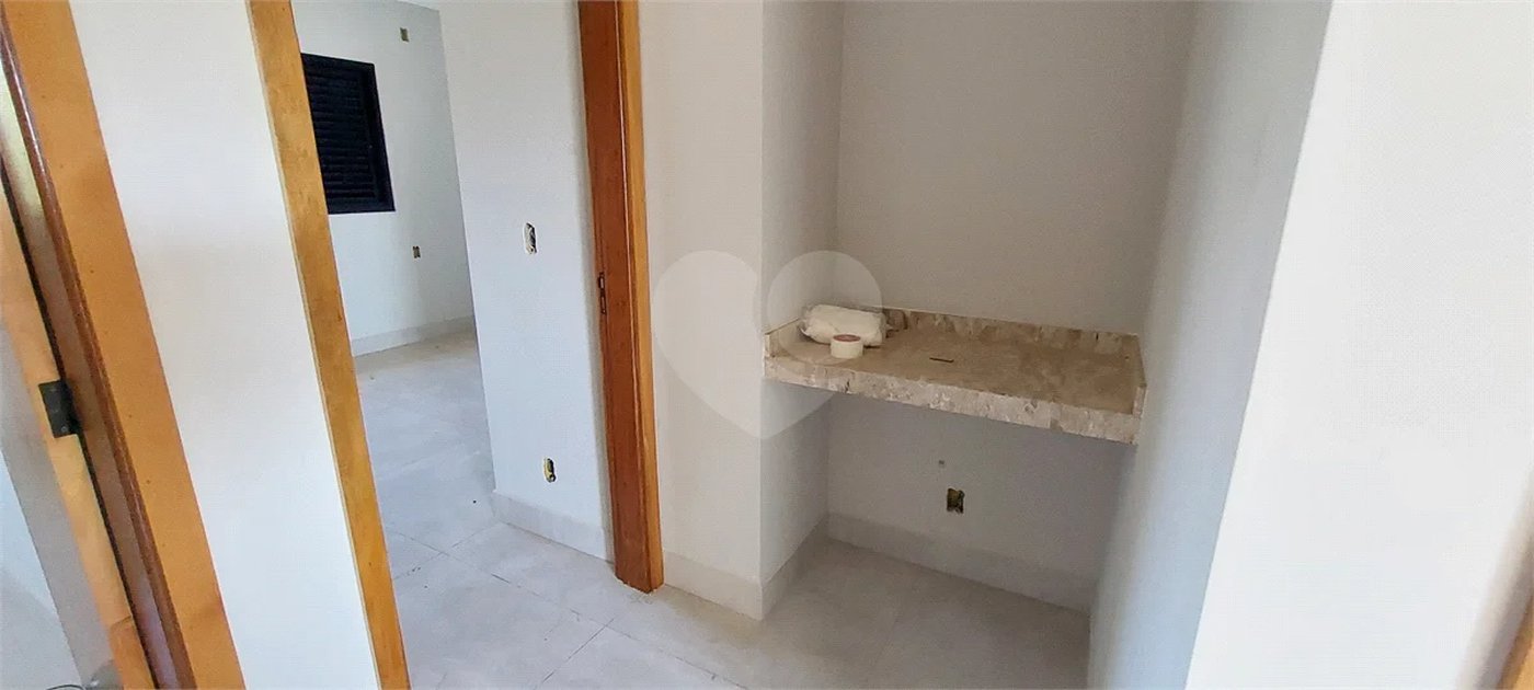 Casa à venda com 3 quartos, sendo 1 suíte,  no condomínio Residencial Mônaco, Piracicaba - SP
