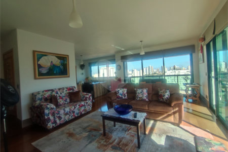 Apartamento à venda com 4 quartos, sendo 3 suítes, em Aclimação, São Paulo, SP