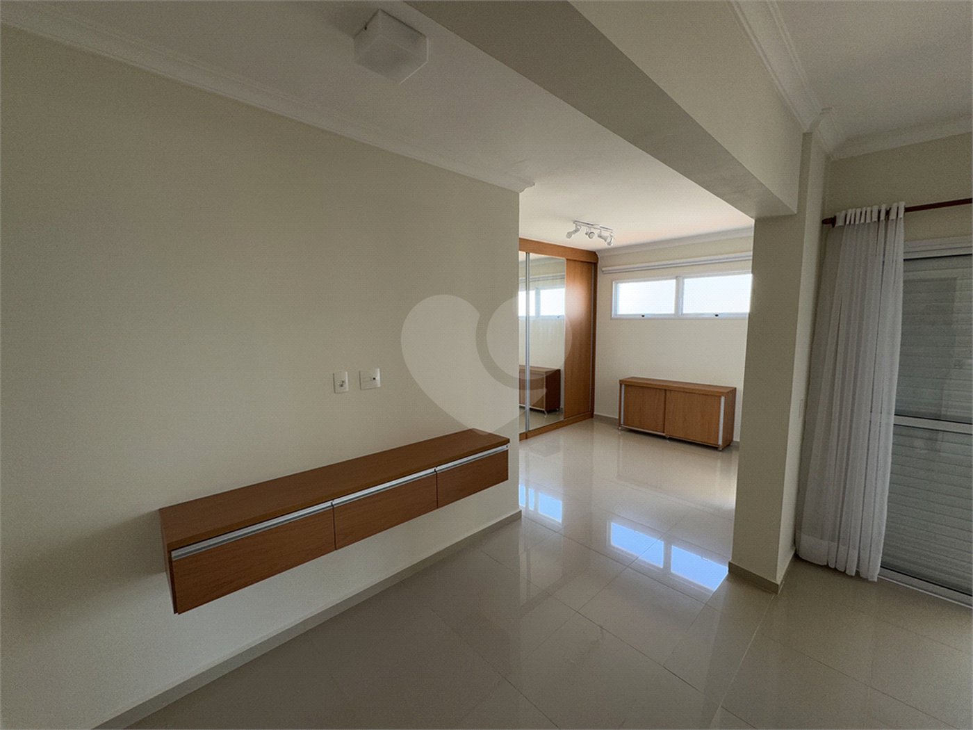 Cobertura de Alto Padrão no Centro de São Carlos – Sofisticação, Espaço e Conforto!