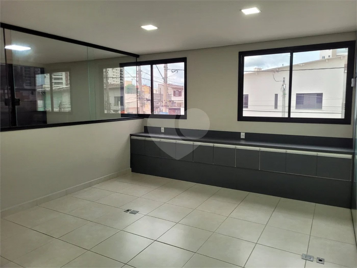 Ponto Comercial 200 m² 4 salas Jardim Armênia - Mogi das Cruzes SP