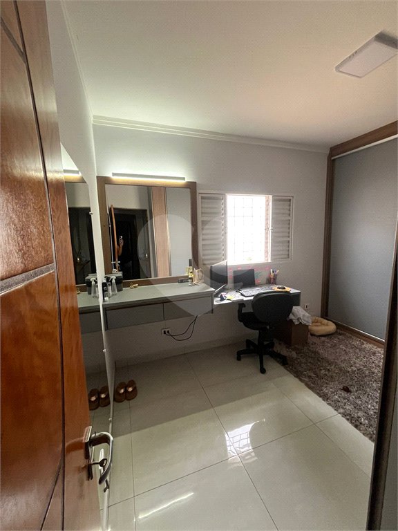 Casa à Venda no Aracy - Excelente Oportunidade!