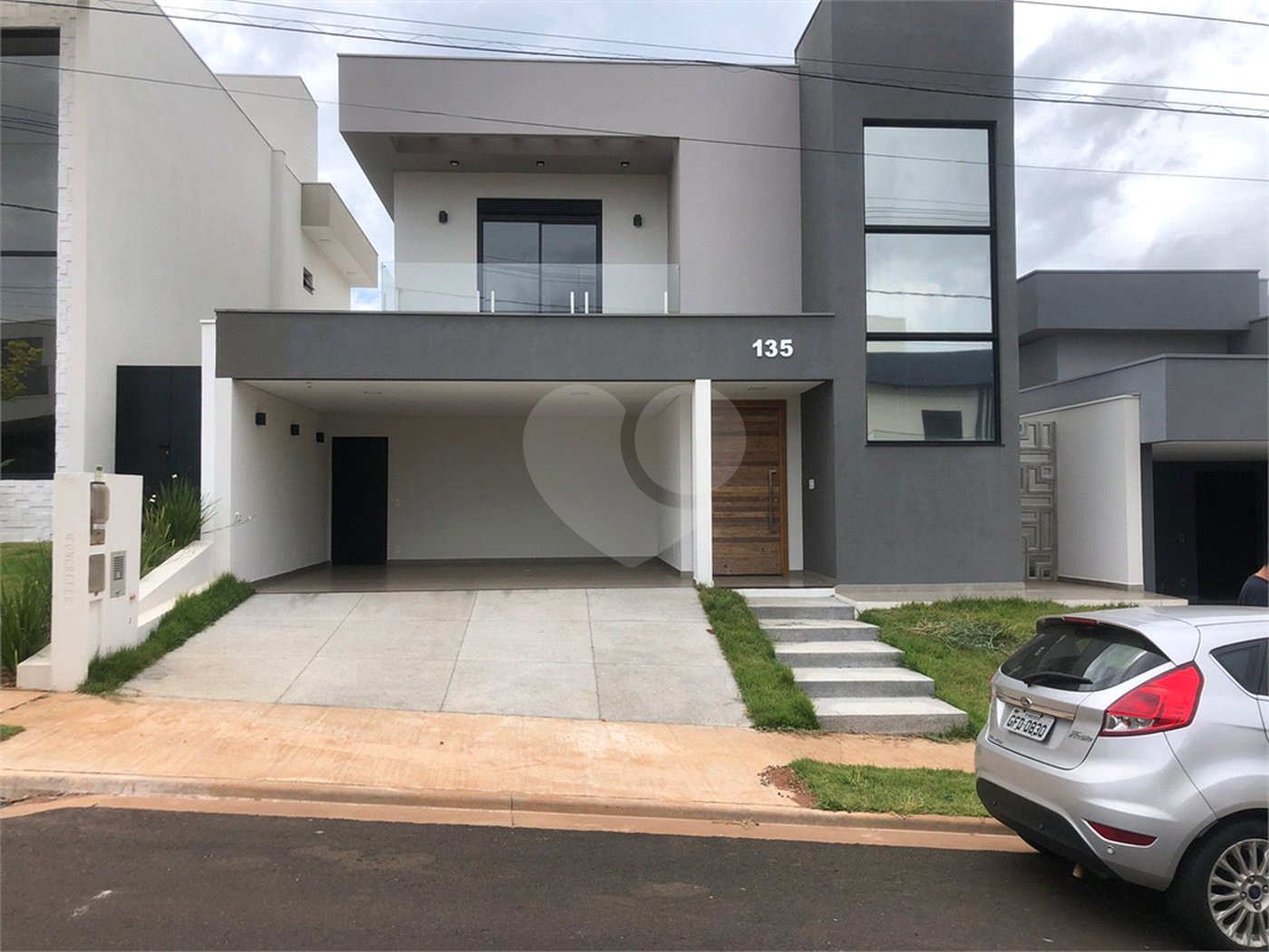 Casa à venda com 3 suítes no condomínio Parque Faber IV, São Carlos - SP