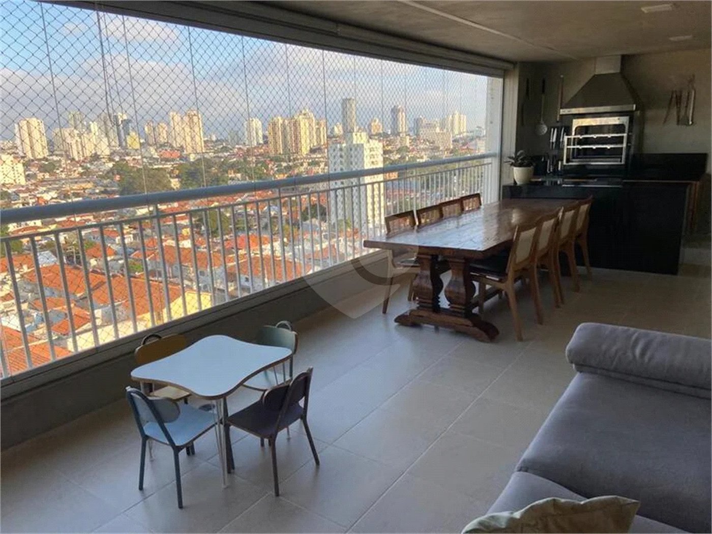 Apartamento à venda Mooca, 149m², andar alto, 3 suítes, 2 vagas, varanda gourmet, porteira fechada