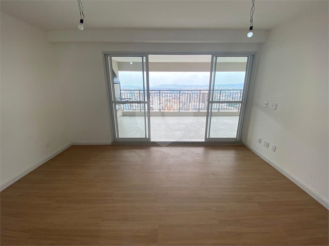 Apartamento com 3 quartos e varanda gourmet próximo do metrô