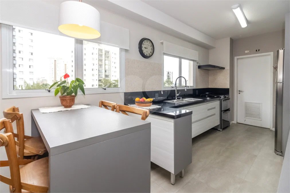 Apartamento à venda com 3 suítes em Alto da Boa Vista, São Paulo, SP