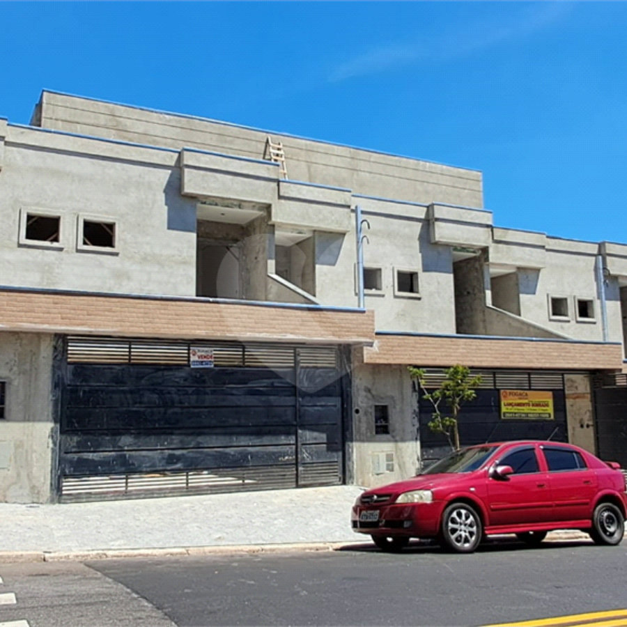 Sobrado Novo com 2 suítes e 2 vagas - Penha