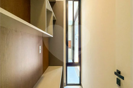 Casa Térrea Evidências - Indaiatuba/SP - R$ 1.950.000,00 - Área Total 307,33 m² - Área Construída 201,90 m² - TÉRREA - 03 suítes sendo a master com closet; Escritório; Lavabo; Cozinha com cooktop, forno, micro-ondas e coifa; Móveis planejados na hall de entrada, sala, escritório, cozinha, gourmet, s