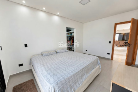 Casa à venda com 3 quartos, sendo 1 suíte,  em Condominio Quintas da Boa Vista, Atibaia, SP