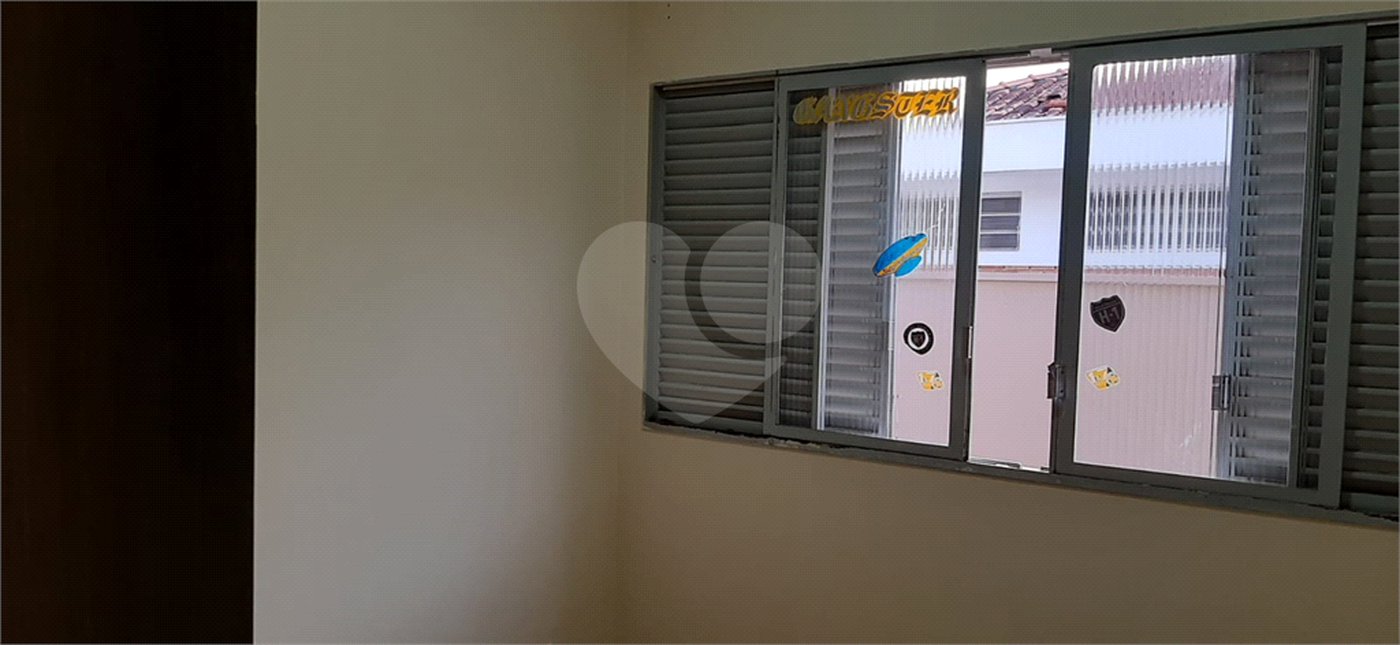 Casa espaçosa com 3 quartos e suíte em excelente bairro residencial!