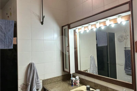 Sobrado com 5 dorm. sendo 2 suites