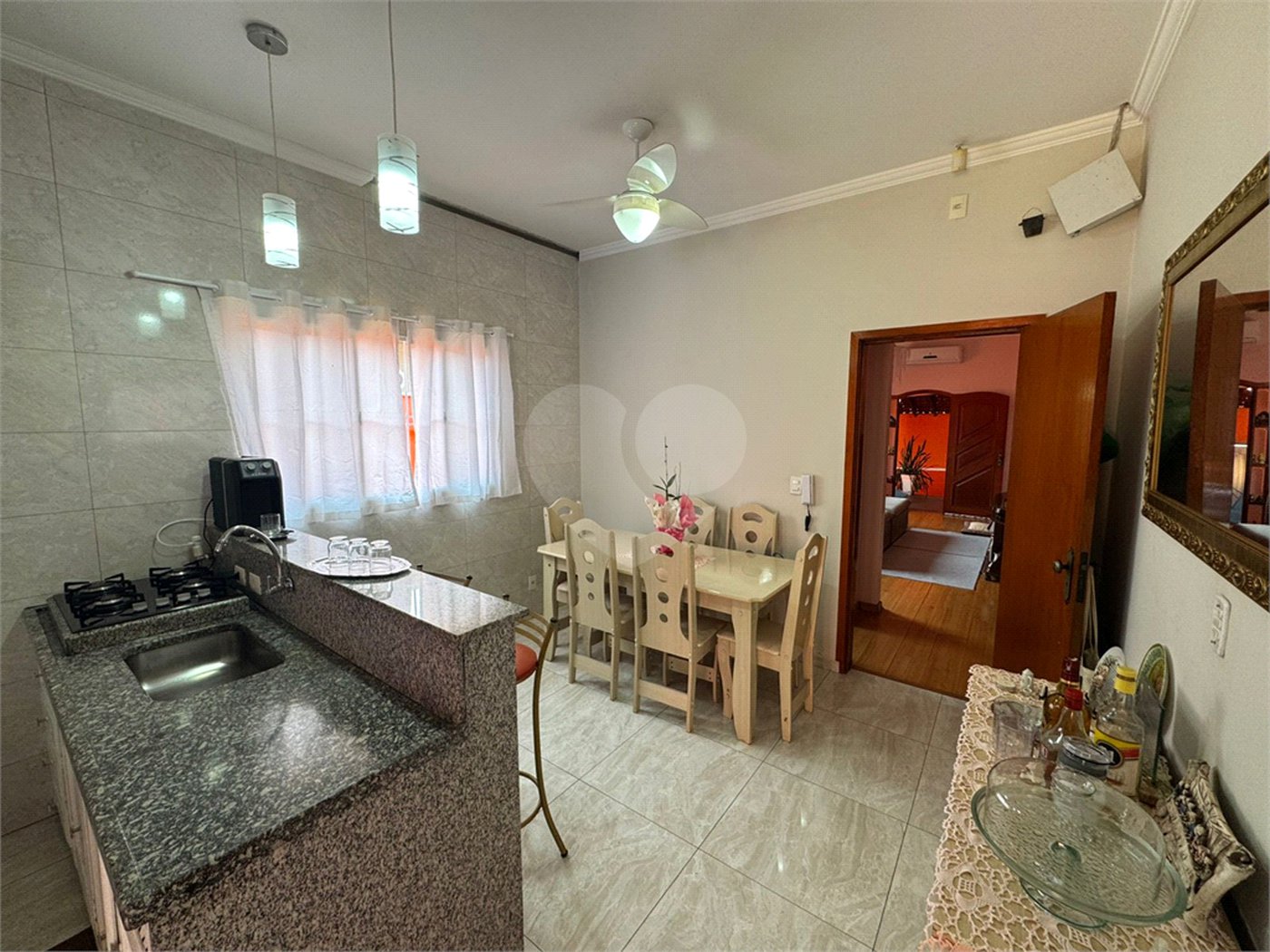 Casa com 03 Dormitórios á venda, em Jardim Alvorada, São Carlos.