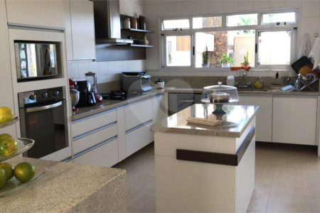Casa à venda com 4 suítes no condomínio Sunset Brooklin, São Paulo - SP