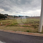 Lote com 376 m² à Venda em Condomínio Fechado