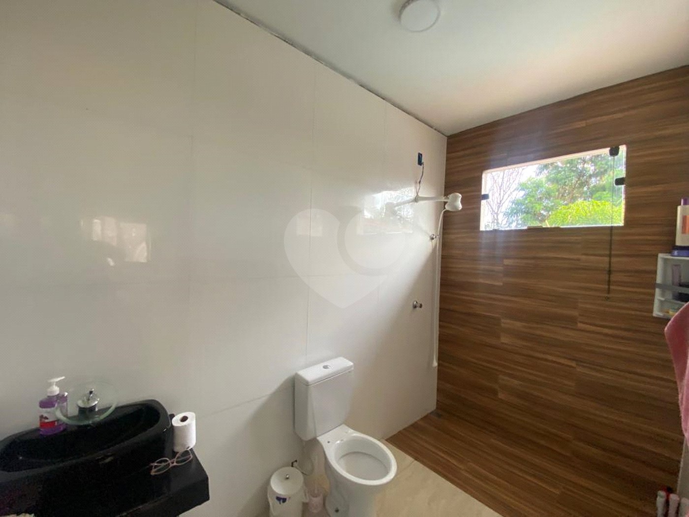 Excelente casa toda reformada e com otimo acabamento com churrasqueira e piscina