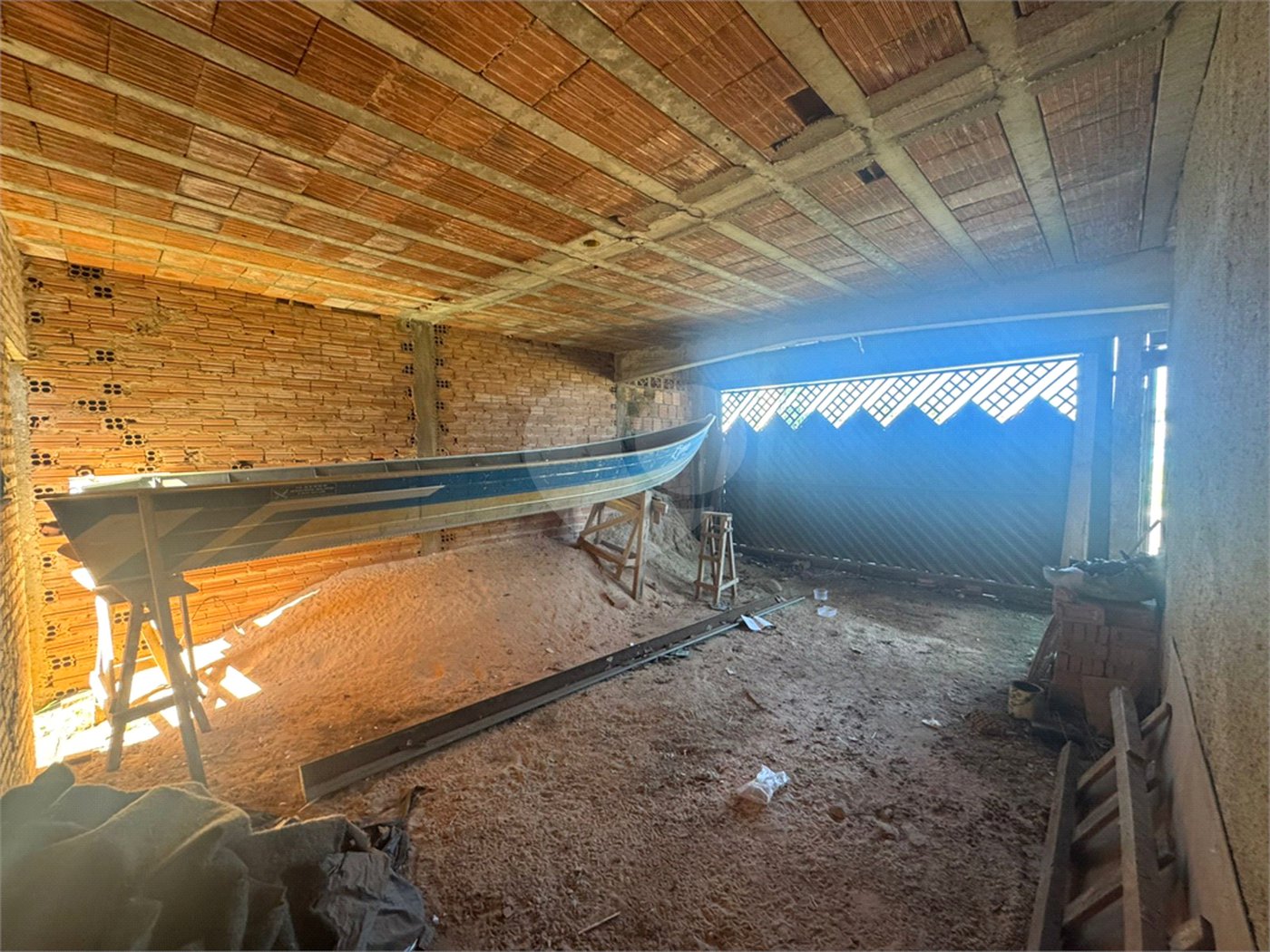 Casa á venda com 03 dormitórios, no residencial Itamarati em São Carlos.