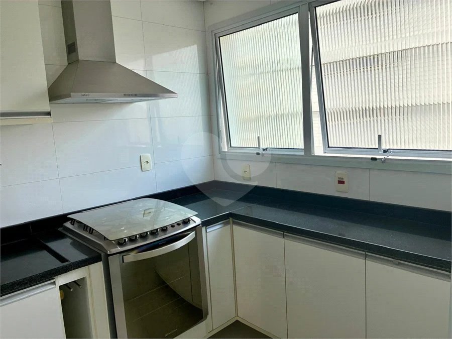 Apartamento de 130m2 à venda com 3 dormitórios e 2 vagas no Campo Belo
