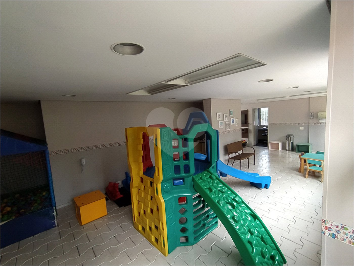 Apartamento de 145m2 com varanda gourmet 3 dormitórios e 2 vagas à venda na Chácara Klabin
