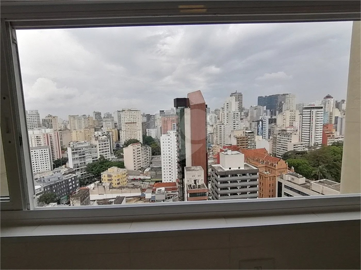 APARTAMENTO À VENDA, 1 QUARTO, GARAGEM, EM HIGIENOPOLIS, 60m2, 100% REFORMADO