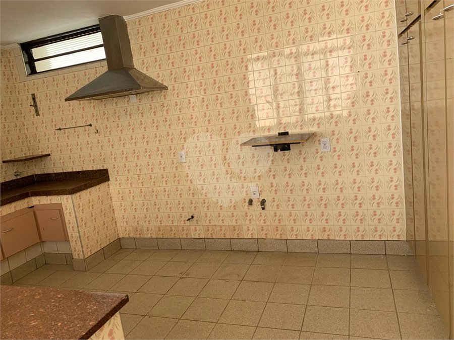 Imóvel Comercial á venda em São Carlos, rua São Sebastião.