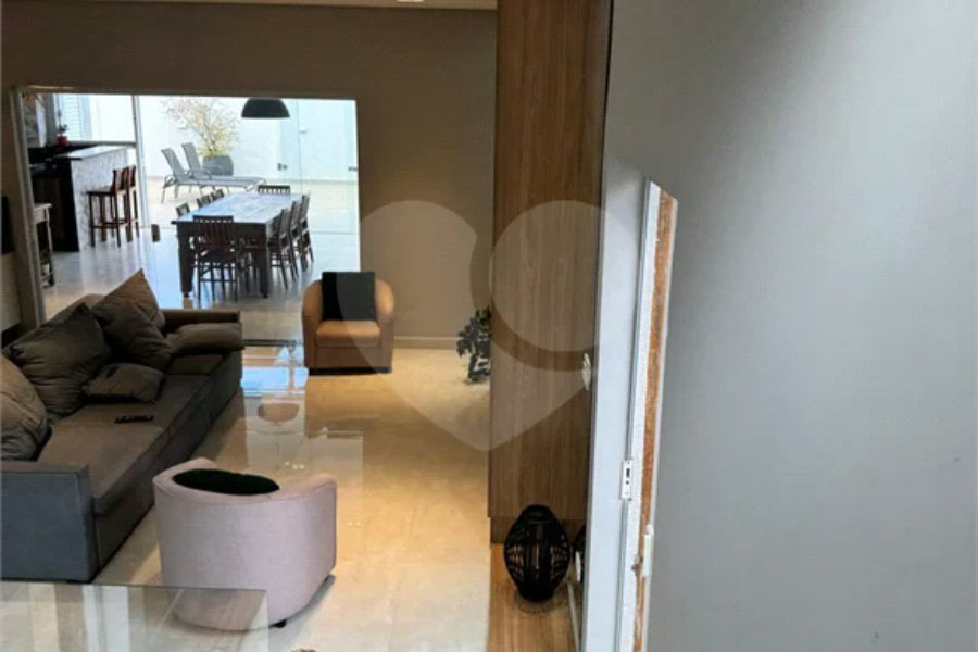 Belíssimo sobrado com 3 quartos, à venda no Condomínio Parque dos Ypês, em Piracicaba/SP.