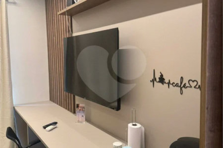 VENDO - Studio mobiliado e decorado na Vila Mariana.