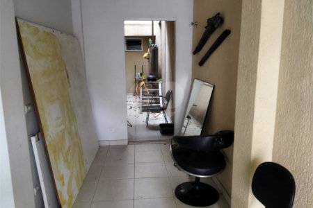 Vende Sobrado com 180m² - Vila Santa Catarina