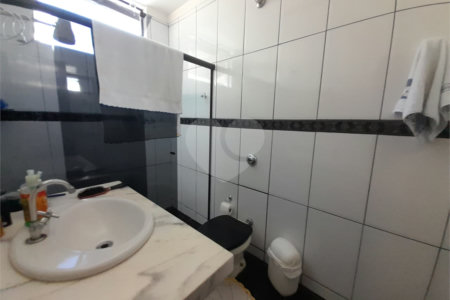 Casa à venda na Rua José Bonifácio - Vila Prado, São Carlos