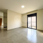 Indaiatuba - Condomínio Milano - Sobrado - 350 m² de terreno - 240 m² de área construída - 4 vagas de garagem, sendo 2 cobertas - Salas de estar e jantar integradas - 3 suítes com closet e varanda no pavimento superior - Escritório no térreo - Espaço gourmet com churrasqueira - Banheiro externo