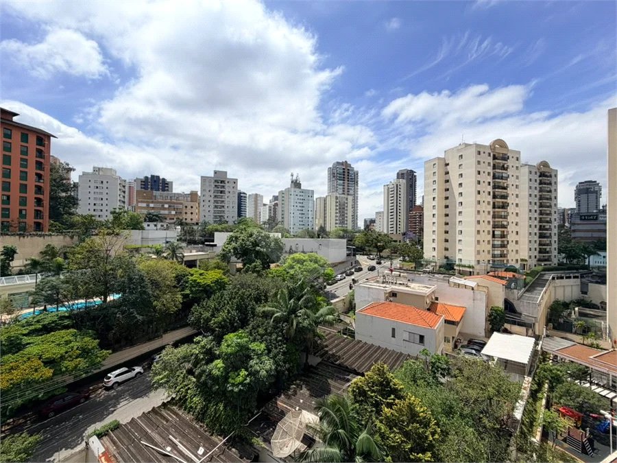 Apartamento à venda com 3 suítes em Vila Mariana, São Paulo, SP