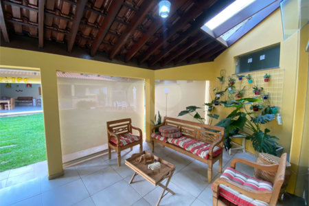 Casa térrea no Condomínio Parque Faber I