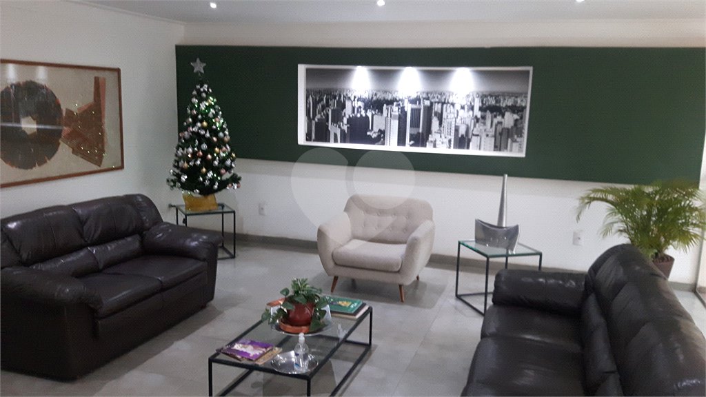 Apartamento de 2 quartos à venda perto do Metrô Paraíso! Excelente localização!