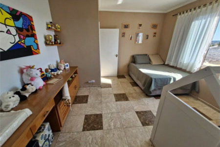 Casa à venda com 4 suítes no condomínio Villa Viana II, Cotia - SP