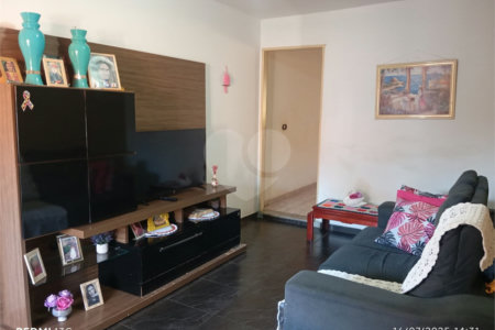 Casa à venda no Jardim Beatriz