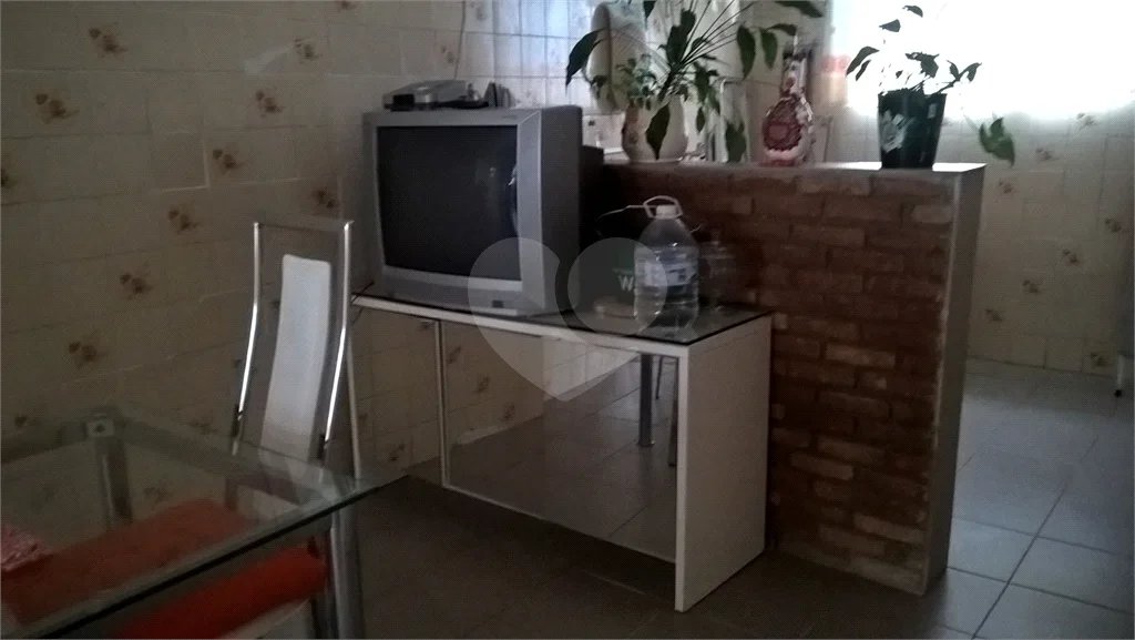 Sítio à venda em Santa Isabel com 2.700m² | Piscina | Casa de Caseiro | Excelente para lazer ou investimento