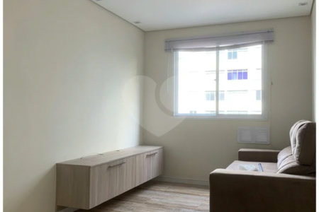 Apartamento à venda na Frei Caneca, 28 m², 1 quarto