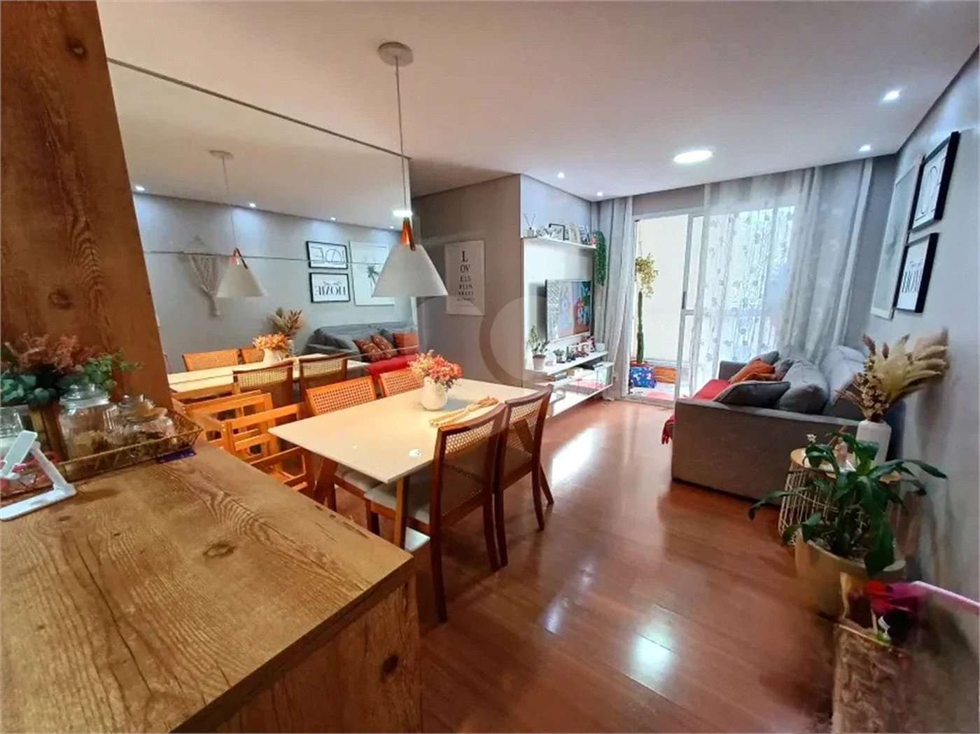 Apartamento à venda com 3 quartos, sendo 1 suíte, em Vila Guilherme, São Paulo, SP