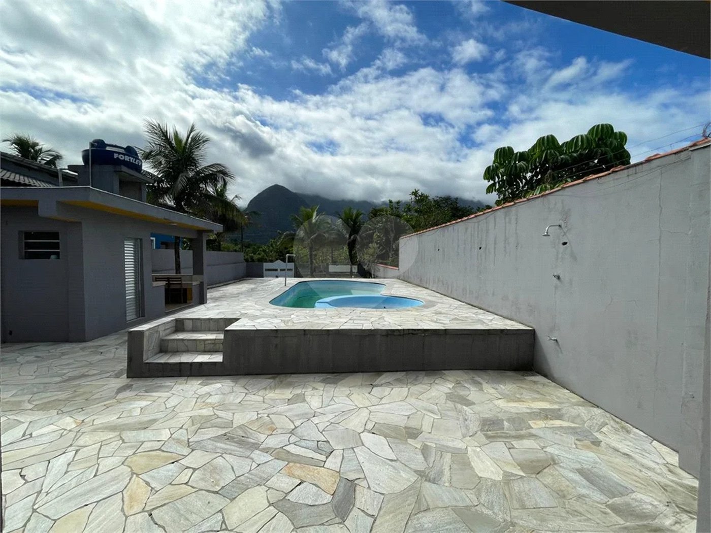 Casa à venda com 3 quartos, sendo 1 suíte, em Morada da Praia, Bertioga, SP