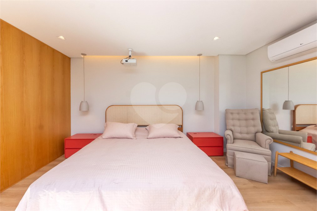 Casa à venda com 3 suítes no condomínio Lazuli, São Paulo - SP