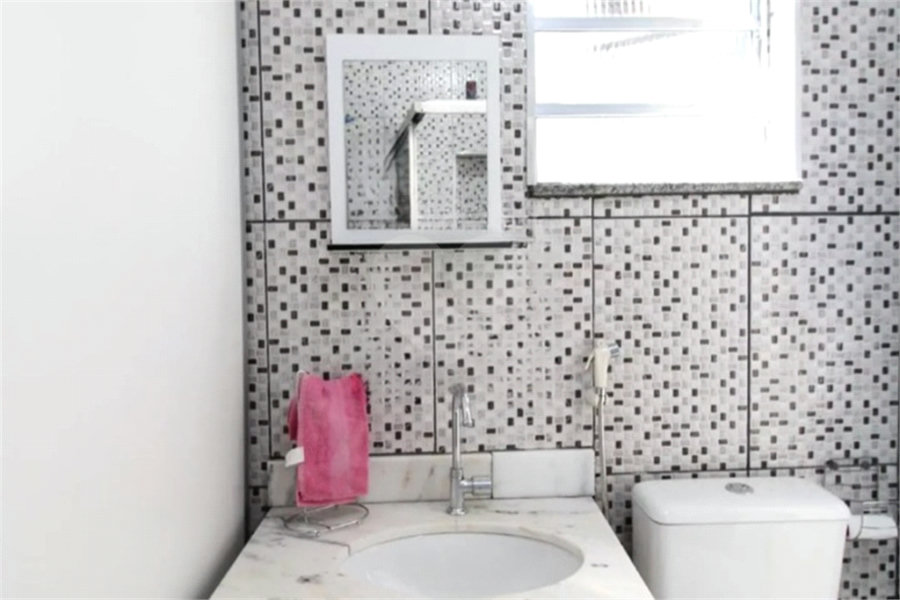 Casa á venda com 156m² e 2 dormitórios Jaçana