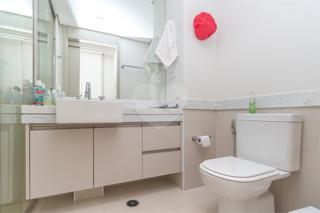 Apartamento - Vila Mariana - Alto Padrão - 3 Suítes - 4 Vagas - Venda / Compra - Próximo ao Metrô