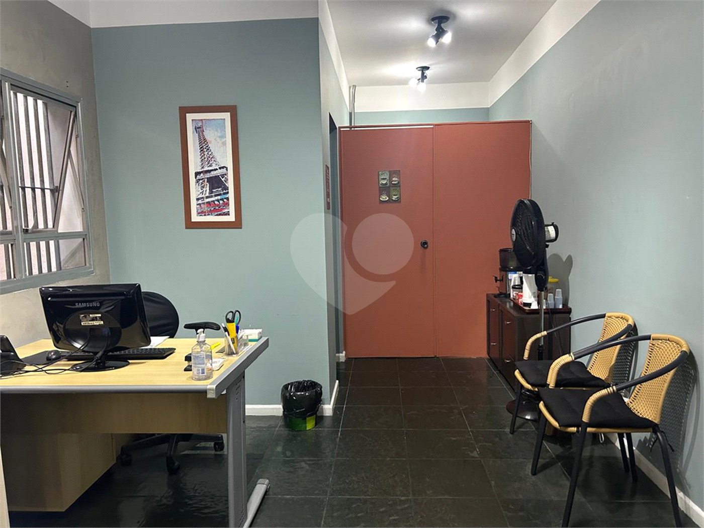 PRÉDIO COMERCIAL PARA INVESTIDORES COM 400 m2, , já com renda !