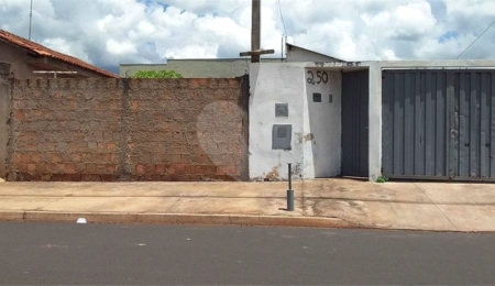 Casa à venda com 2 quartos em Jardim Palmares, Araraquara, SP