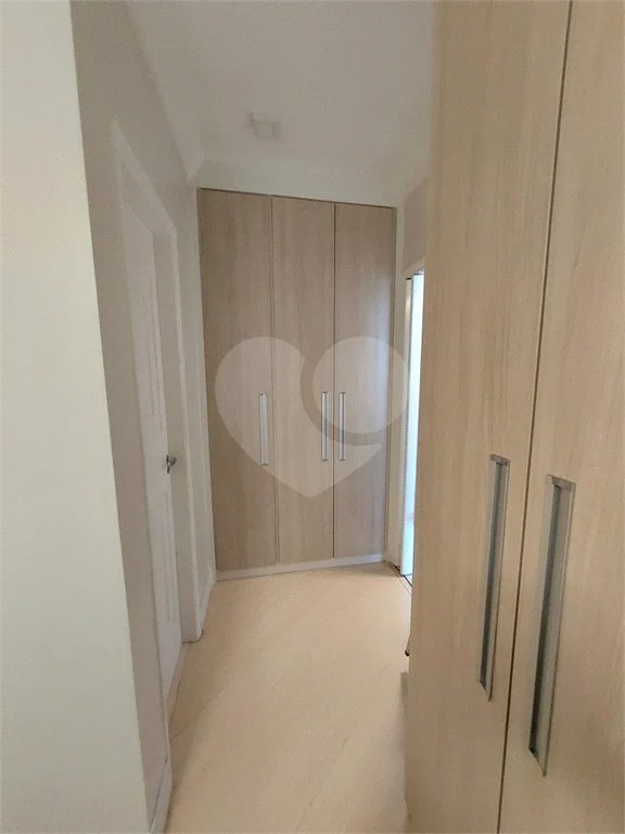Sobrado á venda com 102m²- Vila Bertioga.